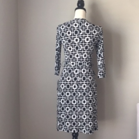 B & W Geometric Print Dress NWT - Picture 4 of 7